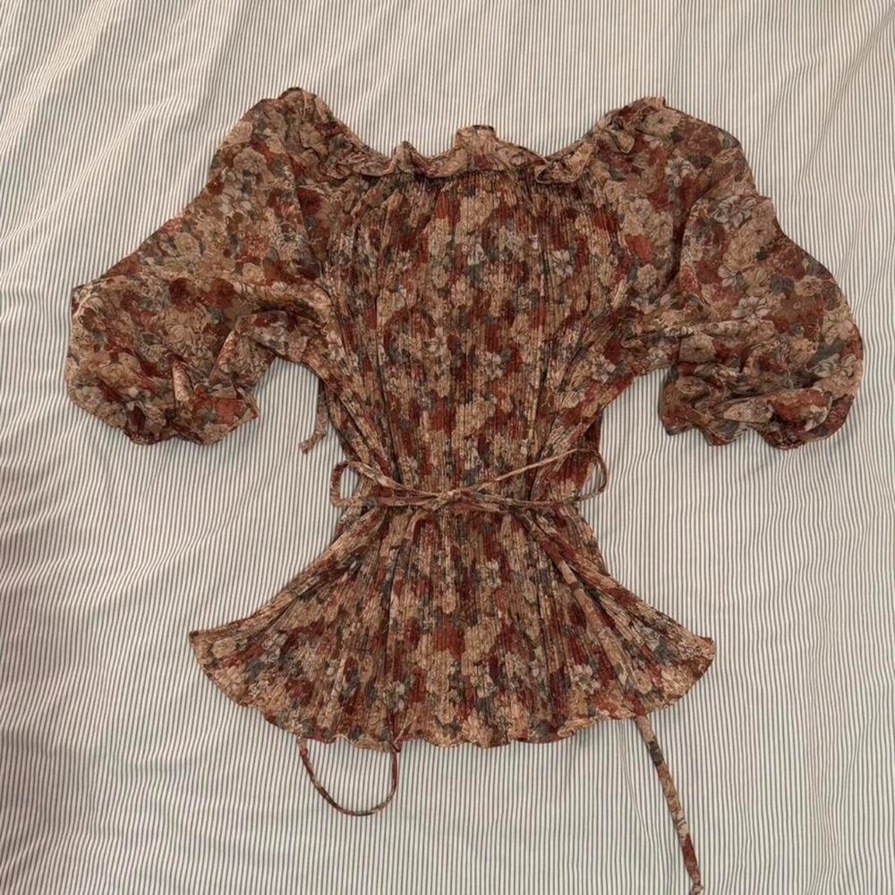 Romantic Vintage Floral Blouse